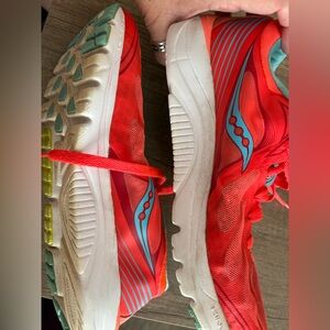 Saucony Womens Kinvara5 S10238-2 Orange & Blue Athletic Running Shoes.